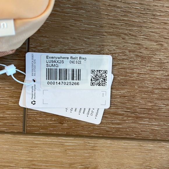 Lululemon belt bag - Picture 2 of 3